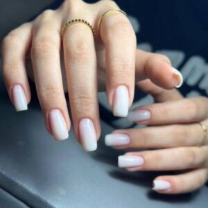 خدمات ناخن با تخفیف ویژه شاهین شهر