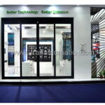 درب اتوماتیک با فریم آلومینیوم